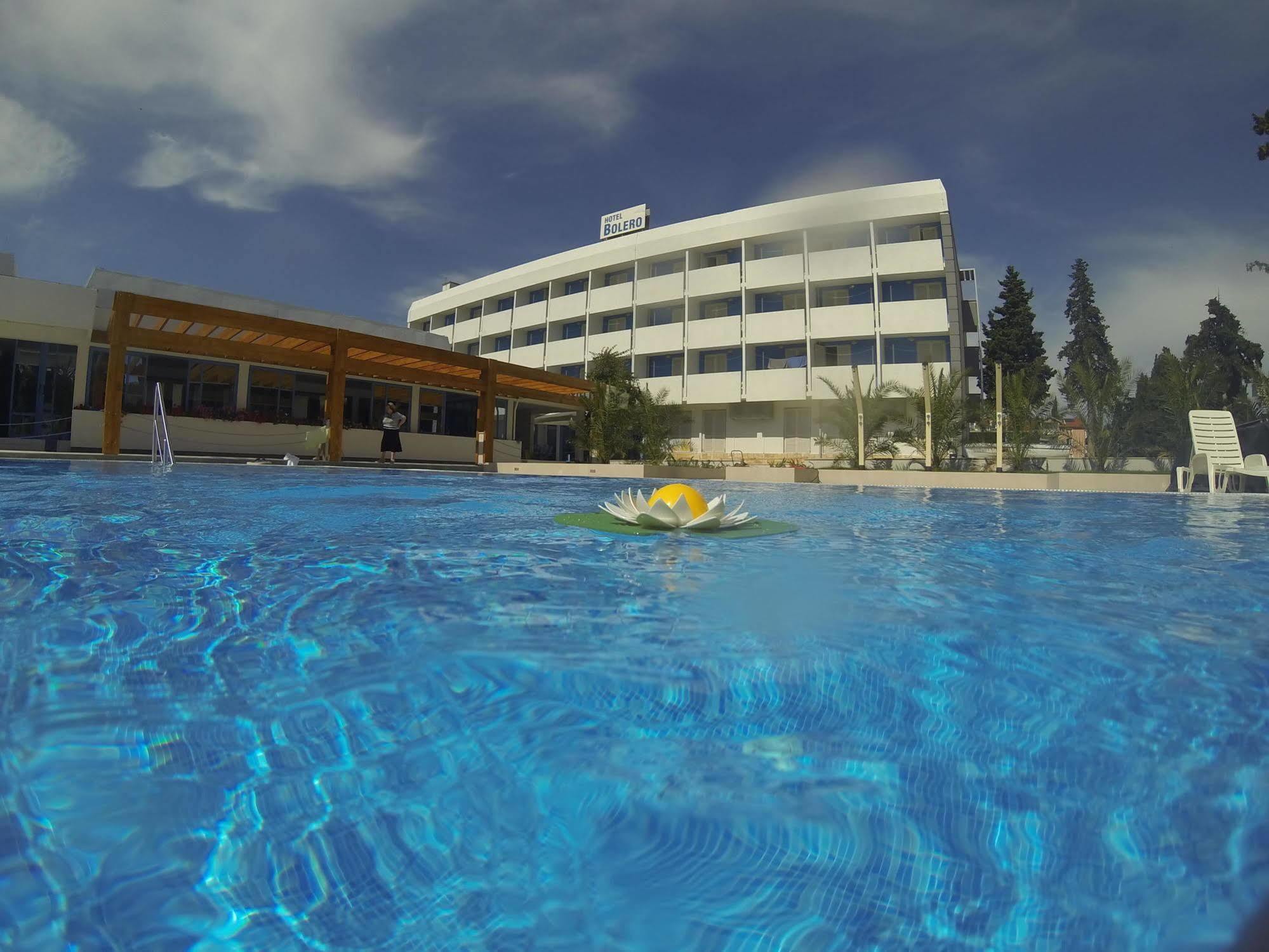 Hotel Bolero بيوغْغاد نا موغو المظهر الخارجي الصورة
